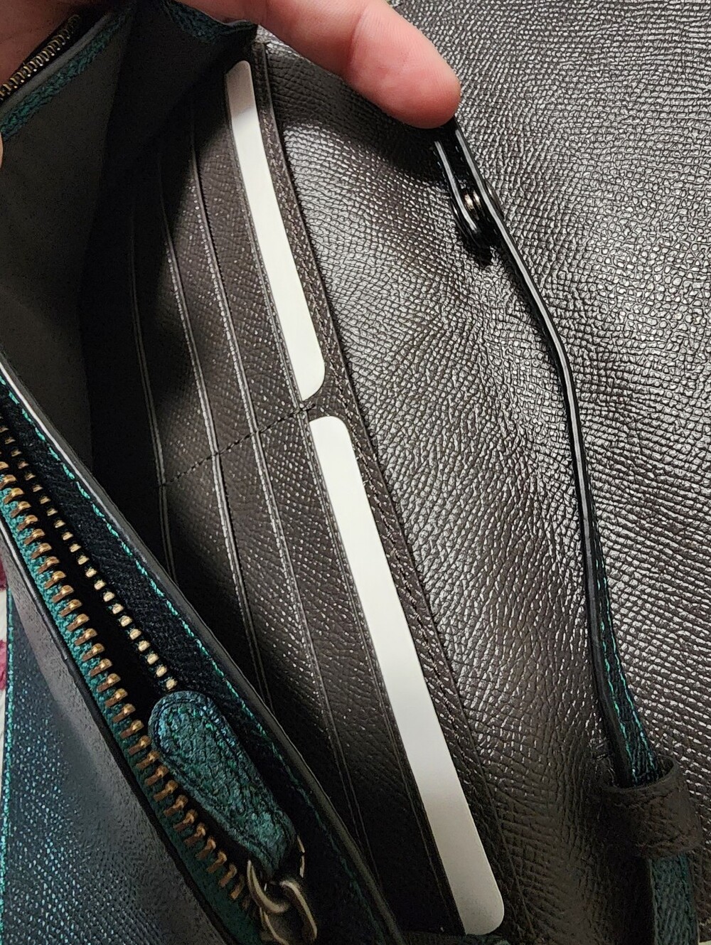 SOLD✨️NWOT Coach Limited Edition Green Glitter Hayden Foldover Crossbody, 2018 - Picture 7 of 10
